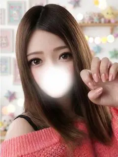 しおり『愛嬌溢れるエロかわ娘（THREE PIECE 本店）